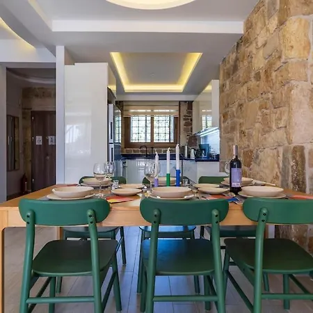 וילה Luxurious With Pool And Great Garden