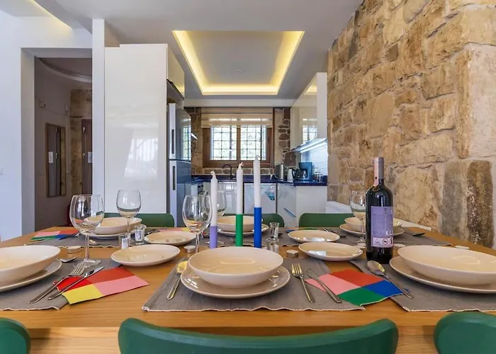 Luxurious With Pool And Great Garden Vila