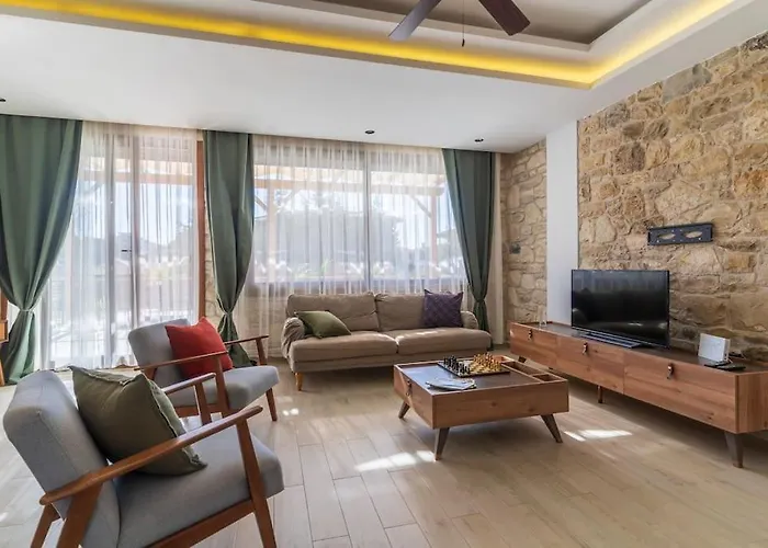 Vila Luxurious With Pool And Great Garden *